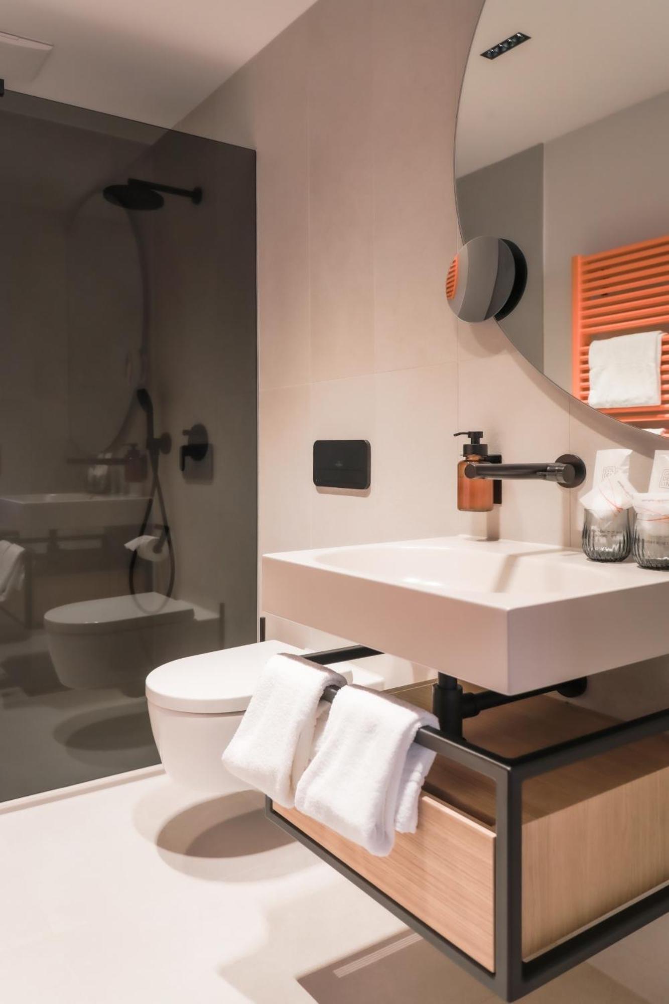 Art Hotel Άχλεν Εξωτερικό φωτογραφία
